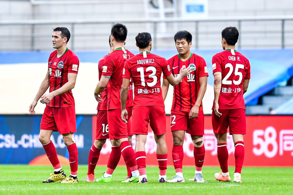 中超今夜走向成谜，俄克拉荷马雷霆主帅复盘，球迷炸锅，身体对抗强度拉满的简单介绍